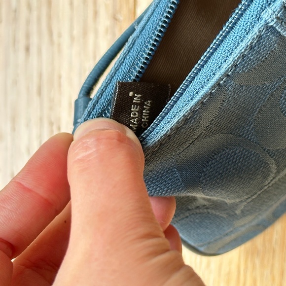 Coach Blue Wristlet - Picture 7 of 8